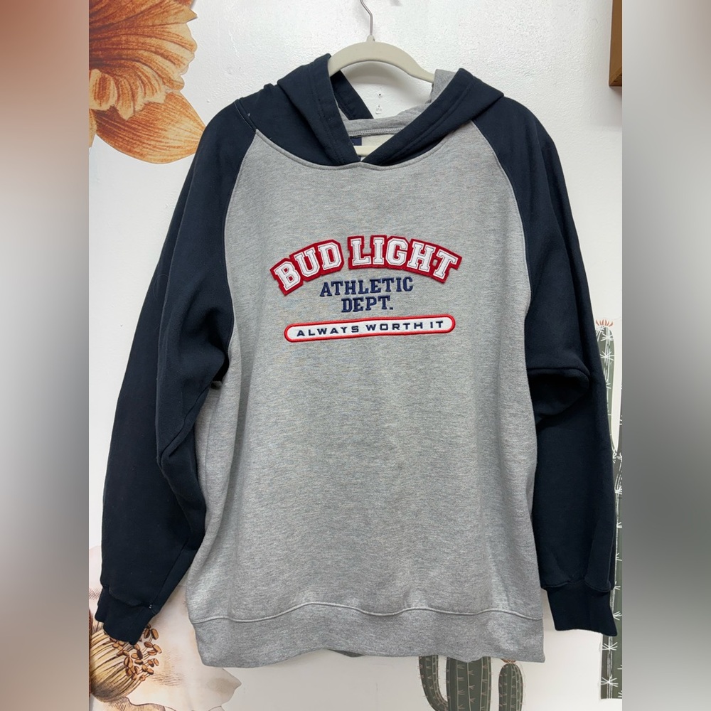 🧿PRICE FIRM🧿 Bud Light Pullover Hoodie